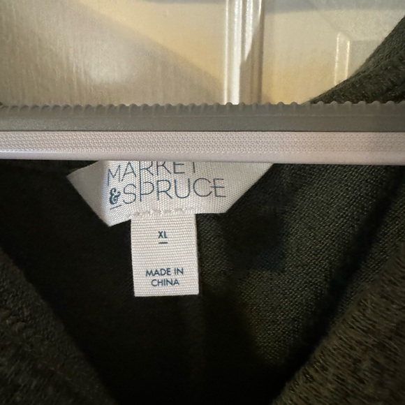 Winter Sweater - Picture 3 of 4